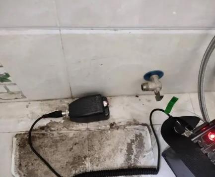 嘉峪关屋顶漏水维修公司分享下卫生间漏水的危害及解决方法